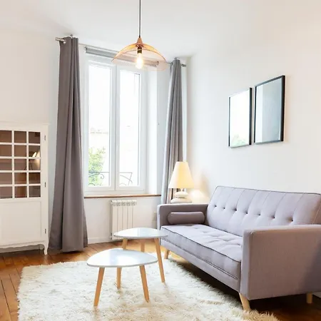 Le Lumineux De Leclerc Apartment